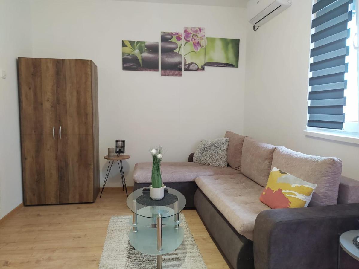 Zen Apartmani Zrenjanin Bagian luar foto